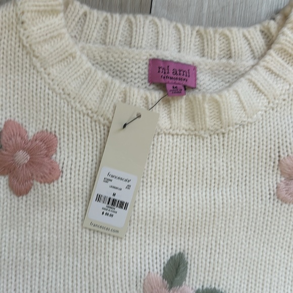 Clarissa Flower Embroidered Pullover | Francesca’s - Picture 5 of 5
